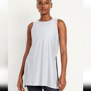 🟦 Silver Cloudmotion Tunic NWOT